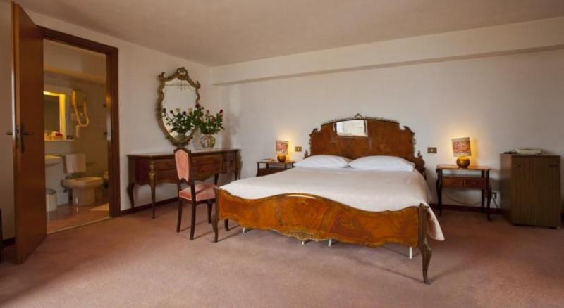Hotel Moderno Erice Bagian luar foto