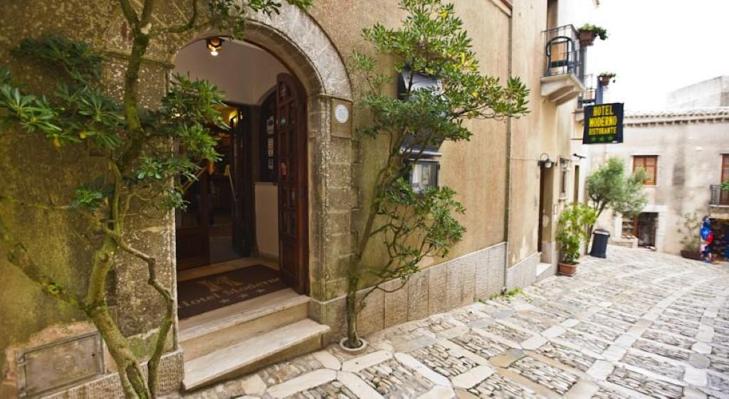 Hotel Moderno Erice Bagian luar foto