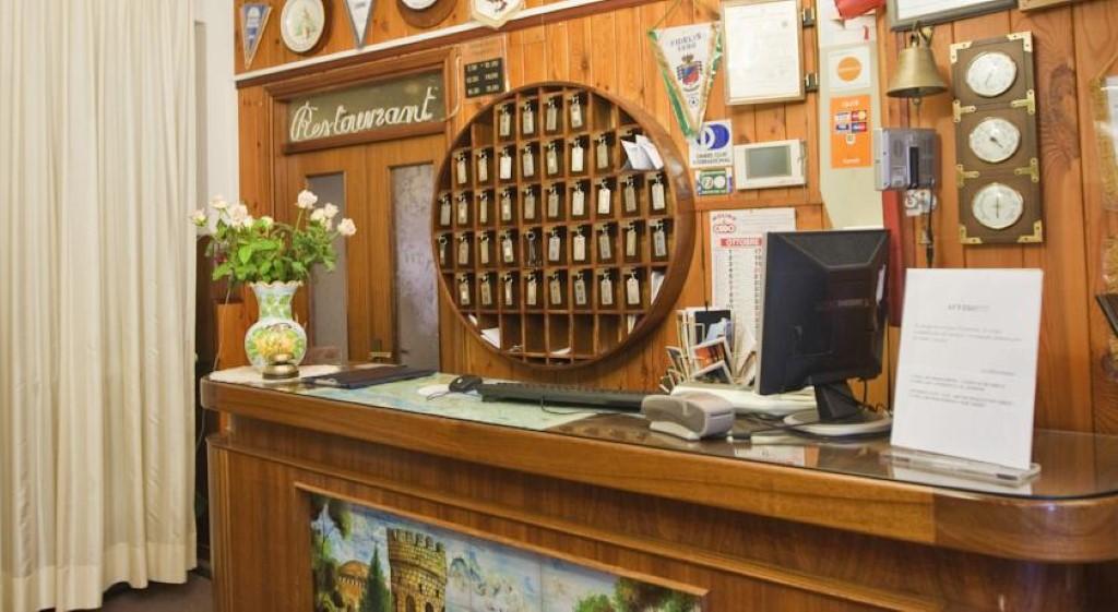 Hotel Moderno Erice Bagian luar foto